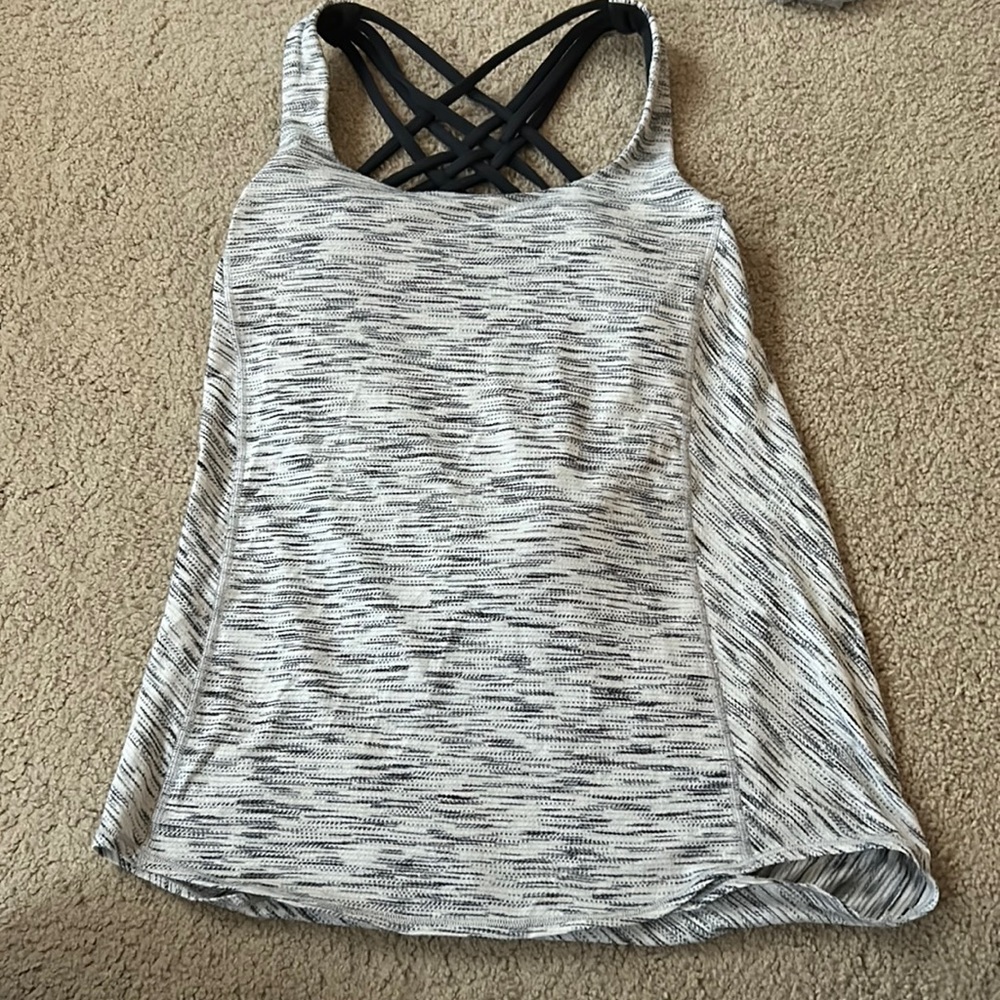 Lululemon size 6 open back tank with built in bra